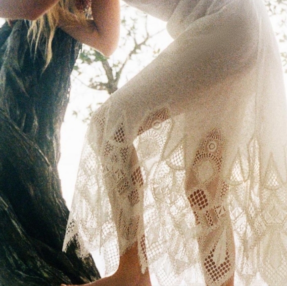 NEW Zara Limited Edition Embroidery Lace and Linen maxi dress - Picture 3 of 7